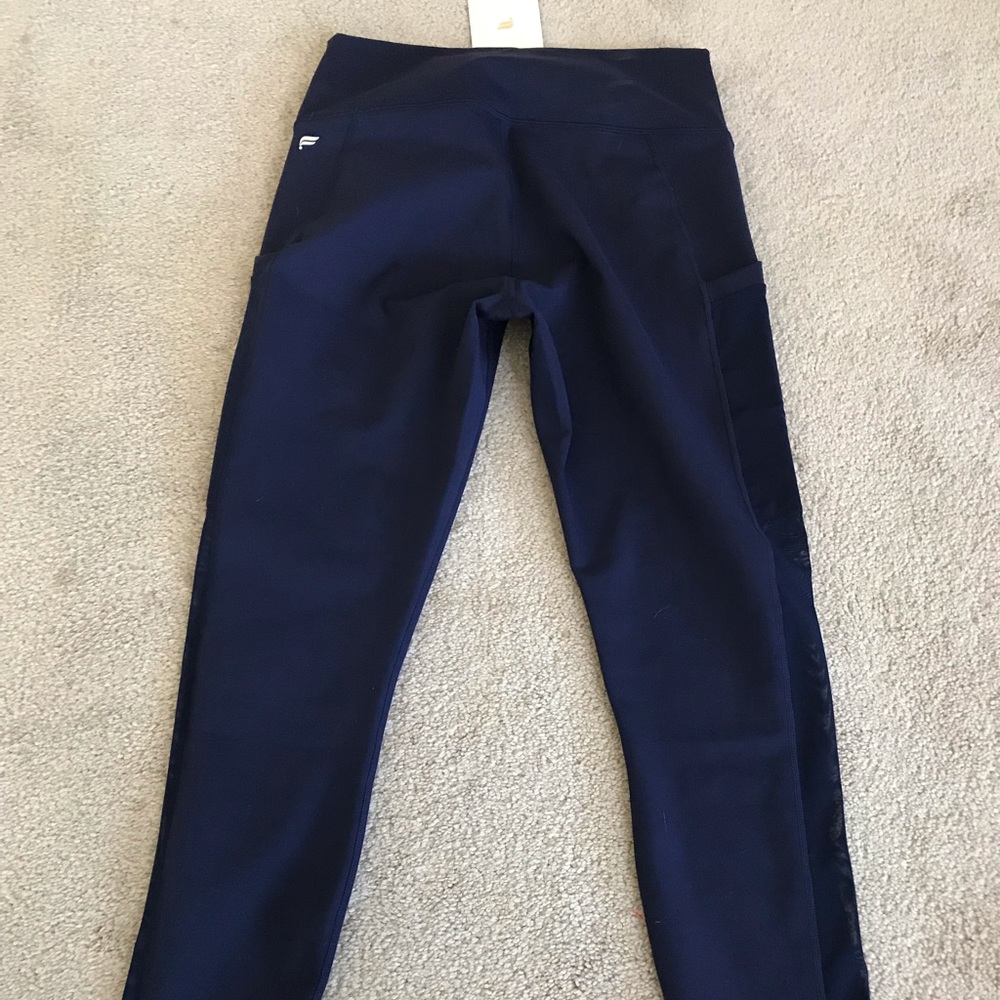 BNWT Fabletics Mila Pocket Capri